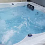 Rudez - Pool - Jacuzzi Apartamento