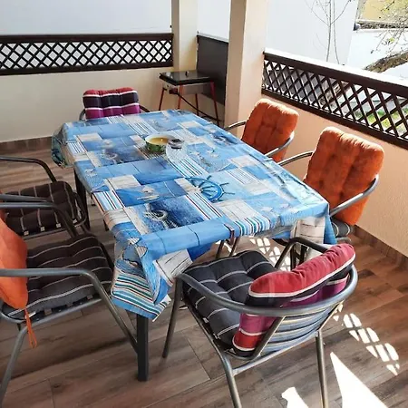 Rudez - Pool - Jacuzzi Apartment *