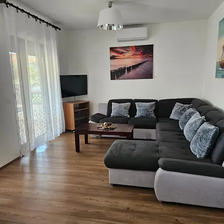 Rudez - Pool - Jacuzzi Appartement