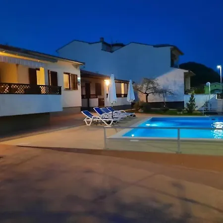 Rudez - Pool - Jacuzzi Апартаменты *